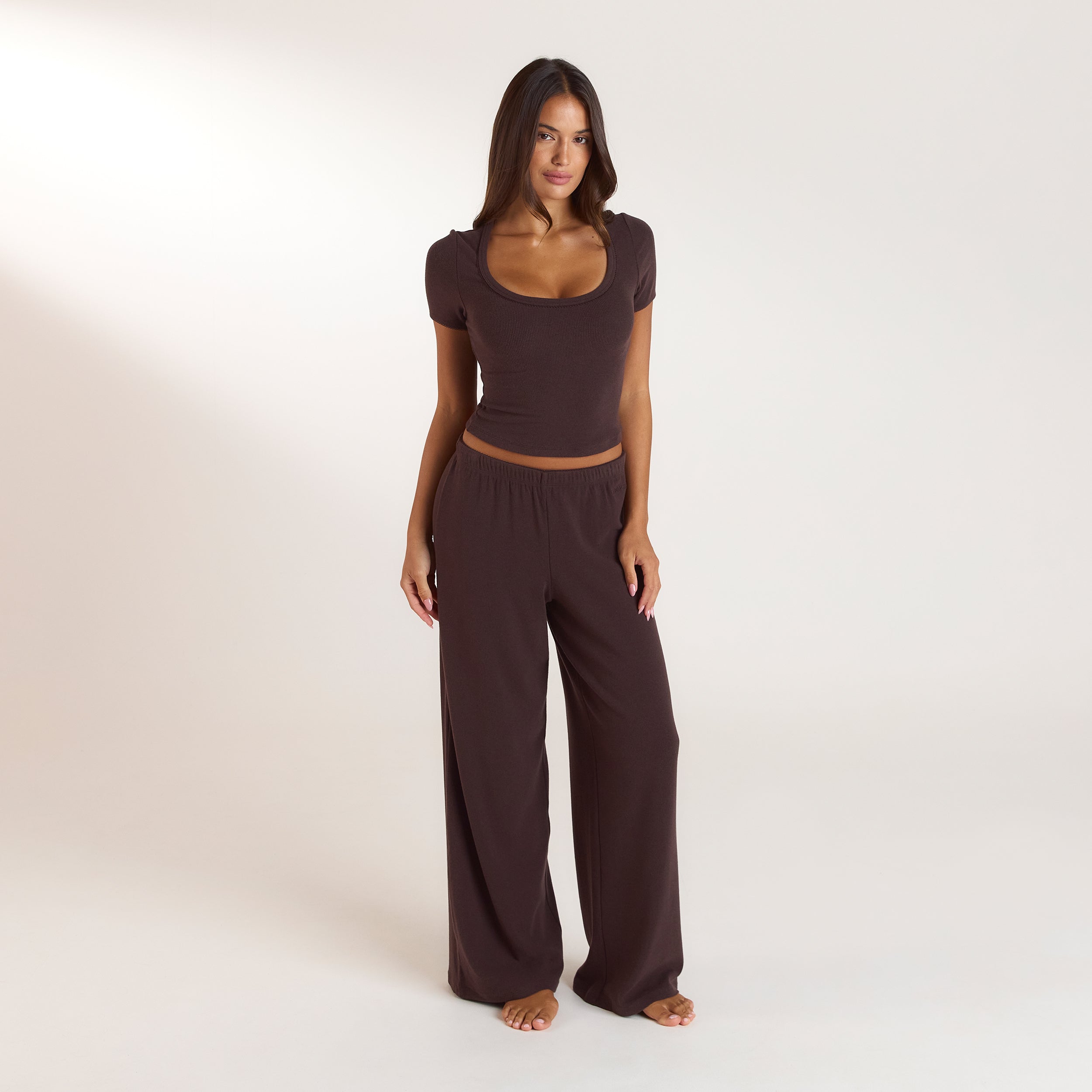 Ribbed Kortärmade Pyjamatopp - Mörk Choklad alternate