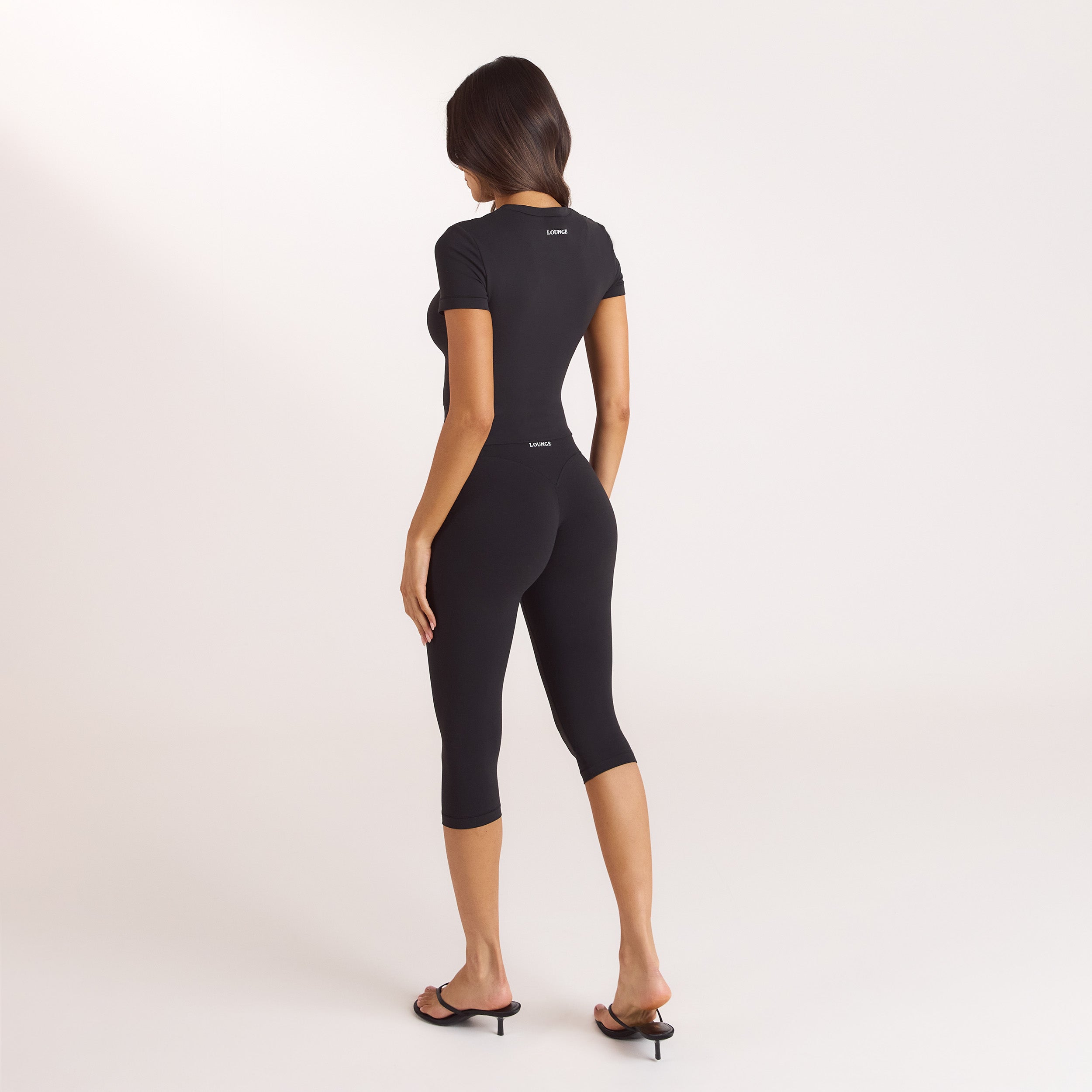 ContourSoft Capri Leggings - Svart alternate