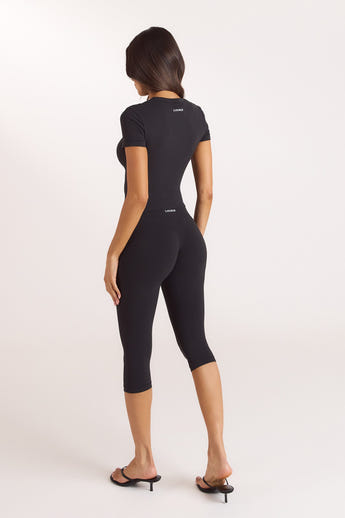 ContourSoft Capri Leggings - Svart alternate