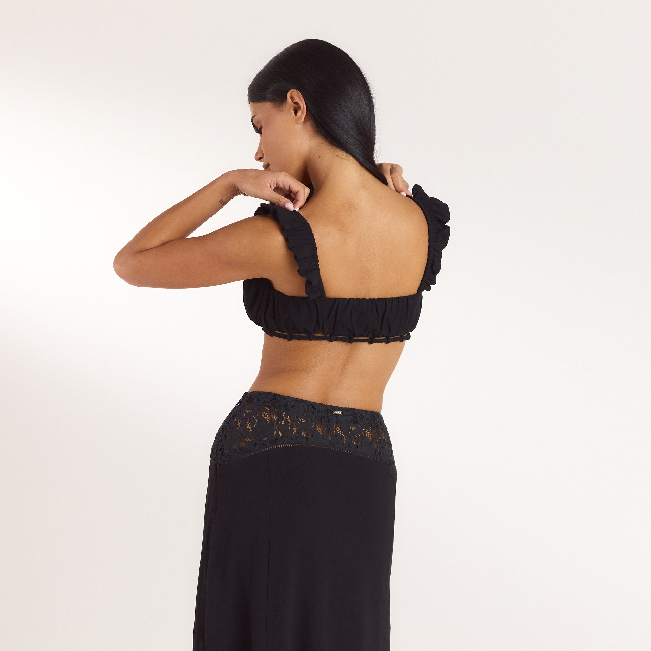 Rynkad Bralette - Svart alternate