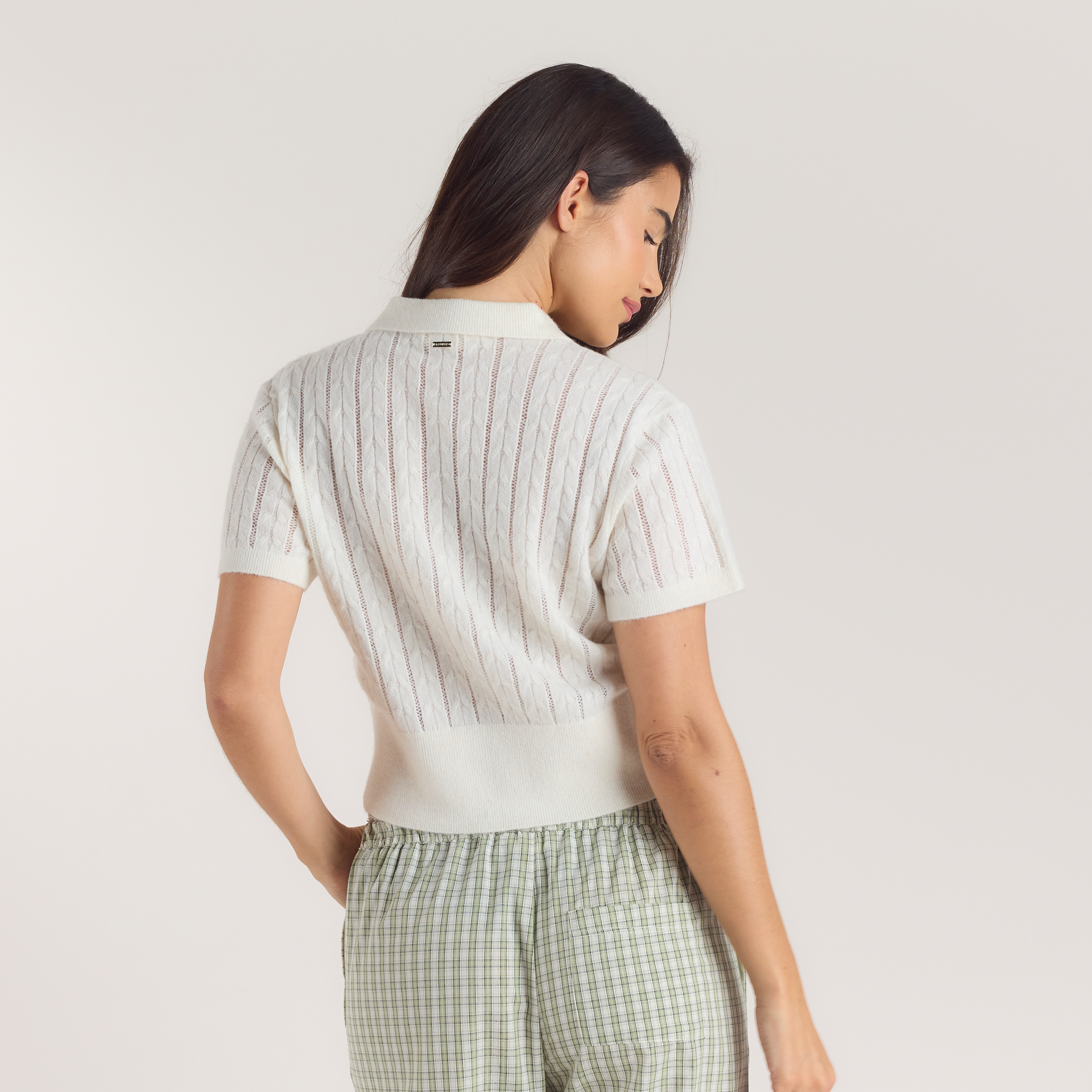 Sheer Stickad Polotoröja - Krämfärgad alternate