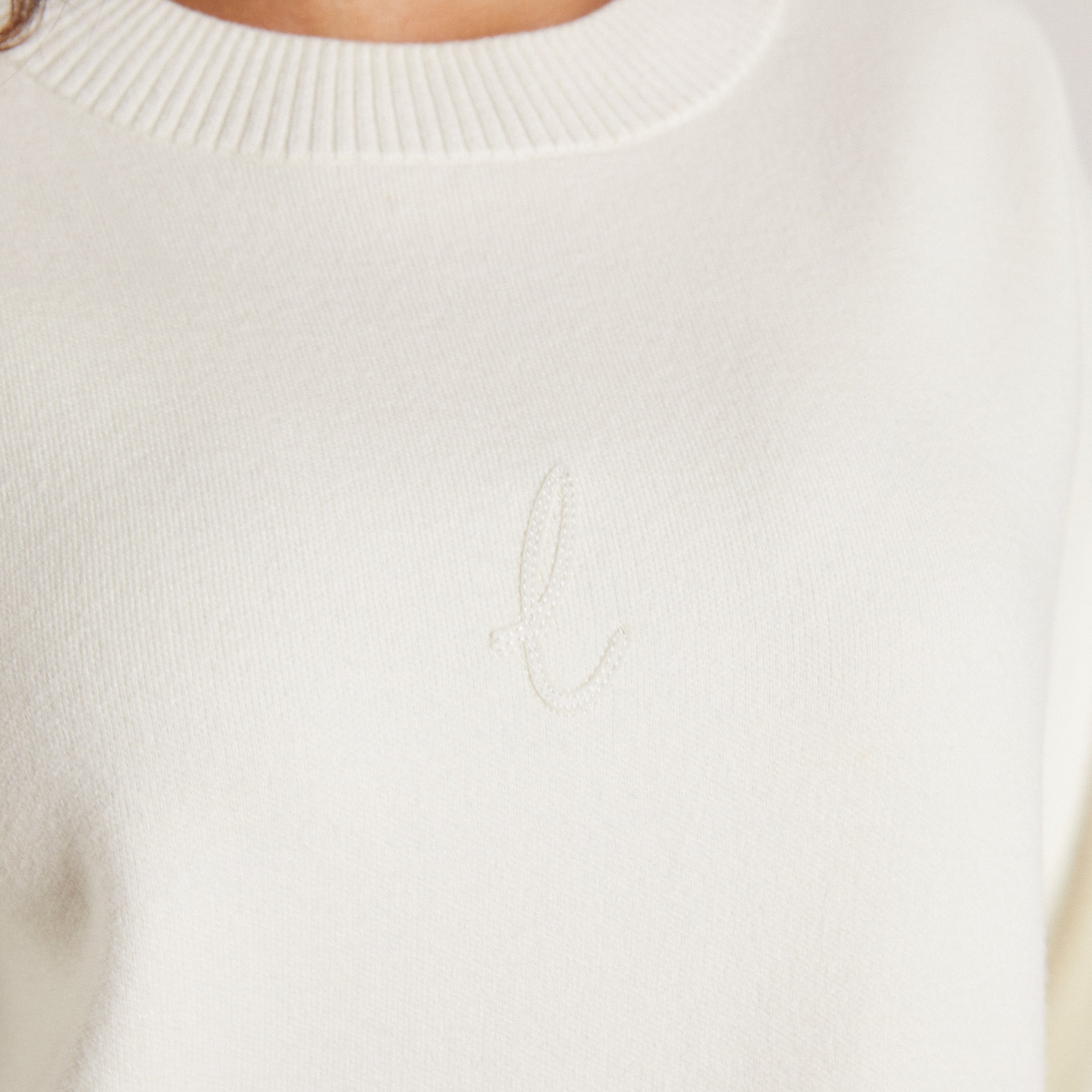 Stickad Tröja med rund hals | Knitted Crew Neck Jumper - Creme