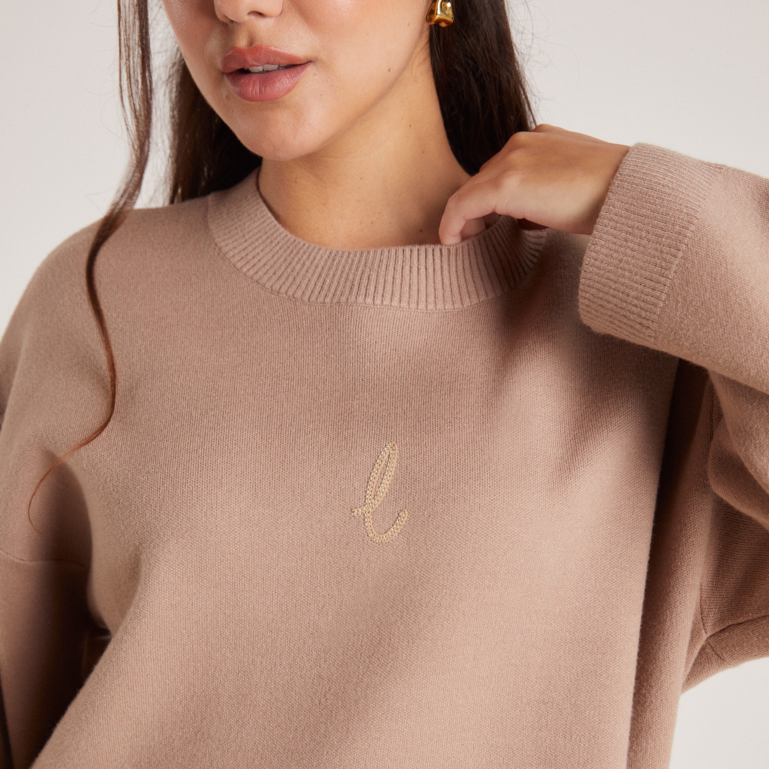 Stickad Tröja med rund hals | Knitted Crew Neck Jumper - Mink