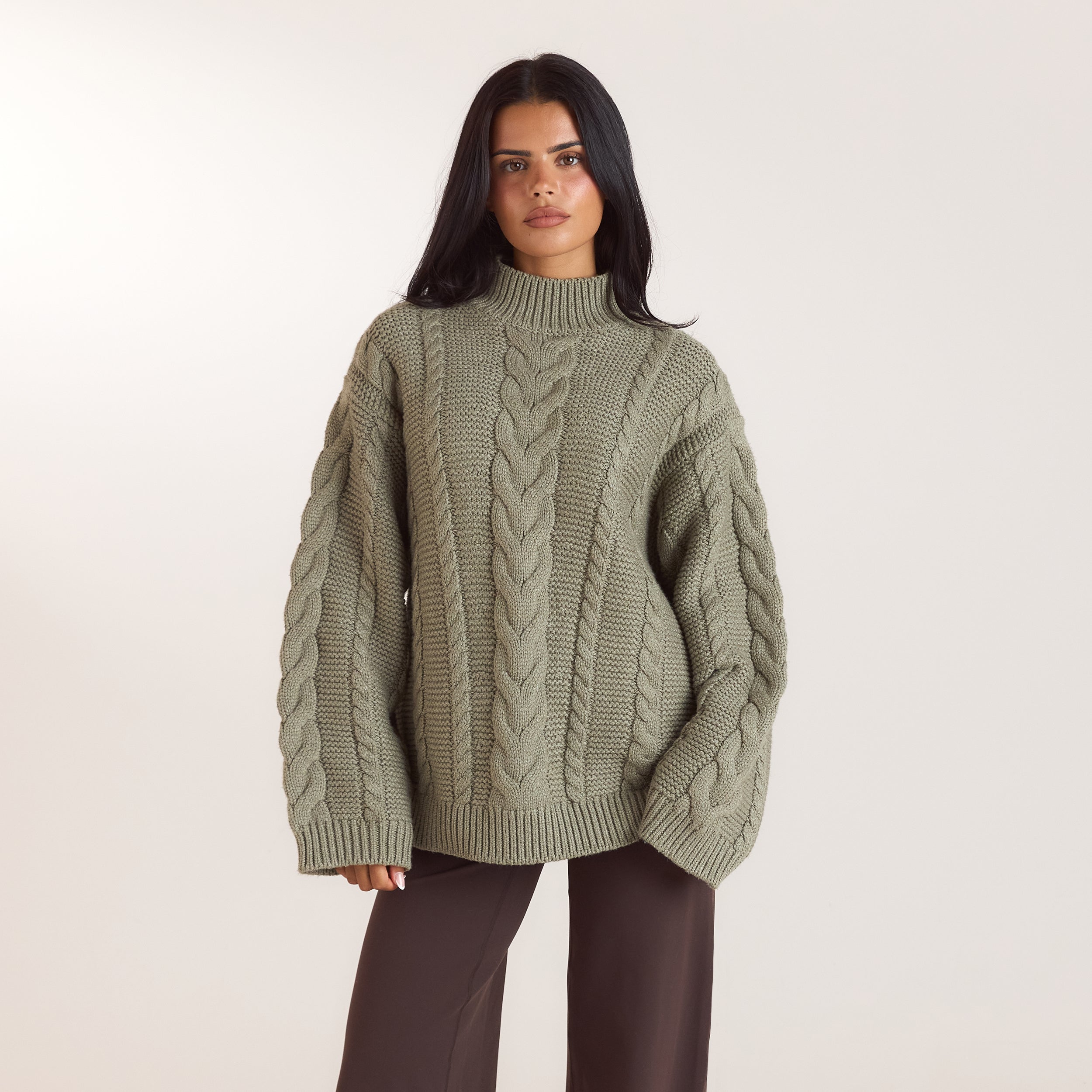 Oversized kabelstickad tröja | Oversized kabelstickad tröja - Olivgrön