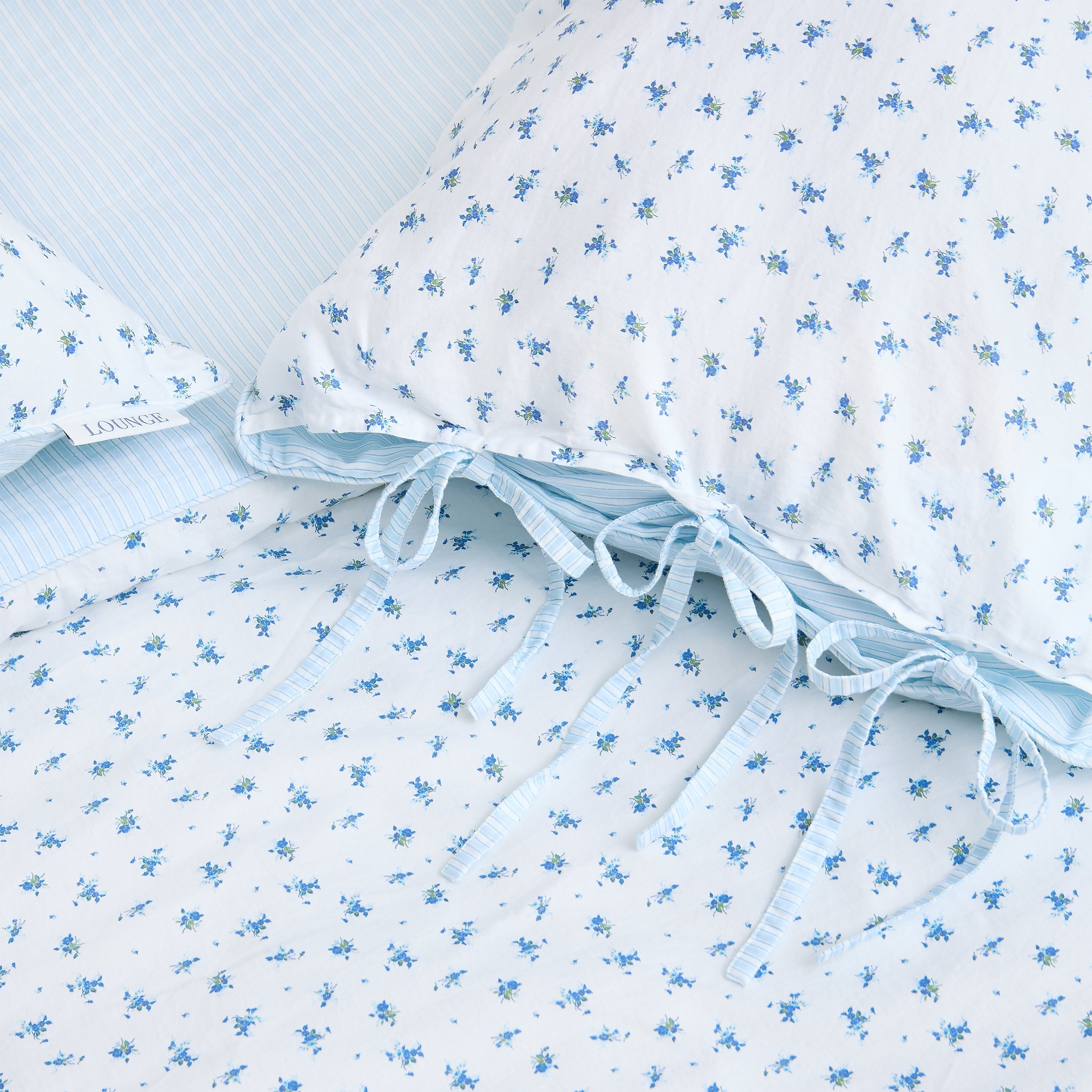 Bloom & Stripe Vändbar Påslakan | Bloom & Stripe Vändbar Påslakan - Blått Blommönster