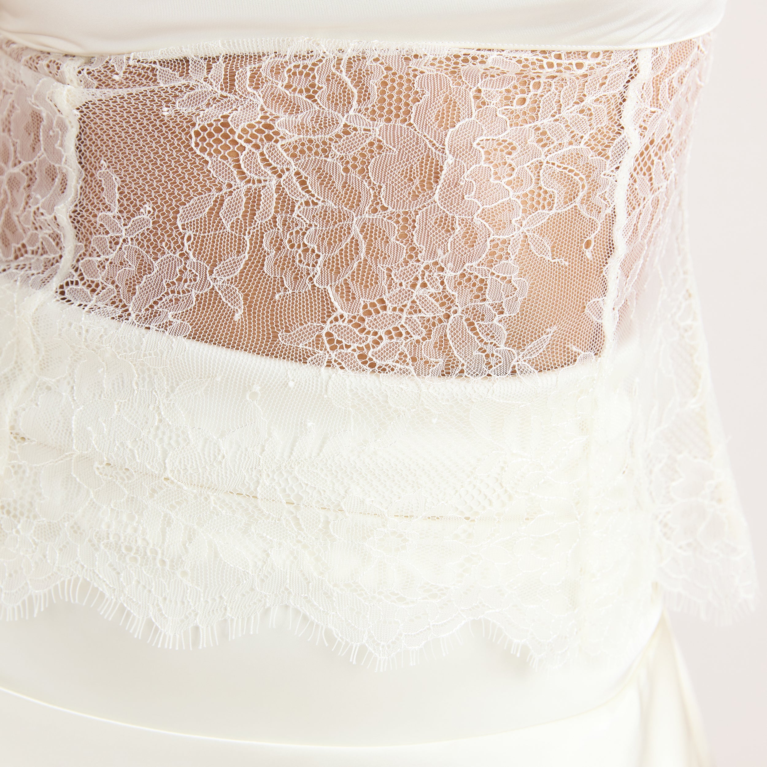 Cami Top i satin med cowl neck | Cami Top i satin med cowl neck - Krämfärgad