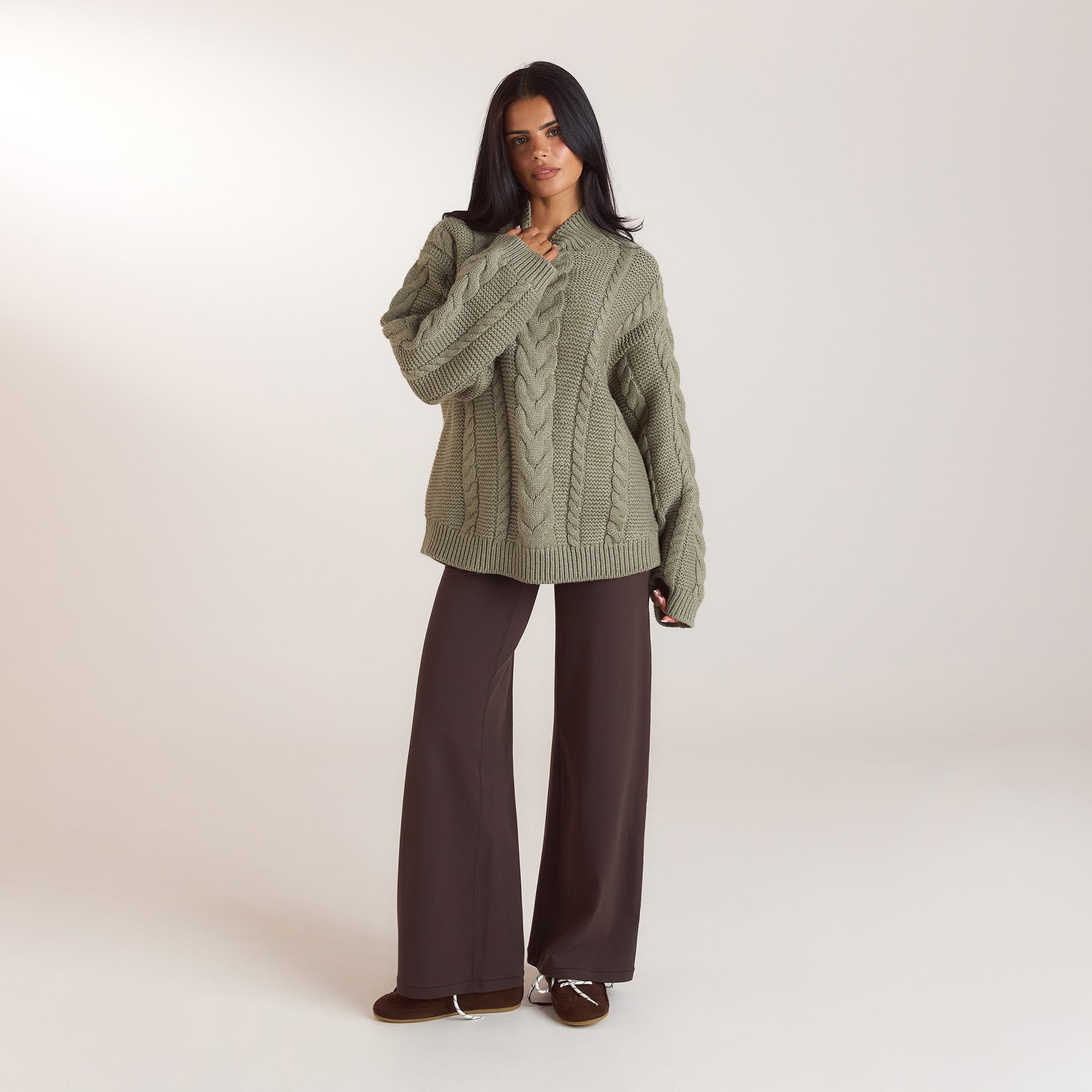 Oversized kabelstickad tröja | Oversized kabelstickad tröja - Olivgrön