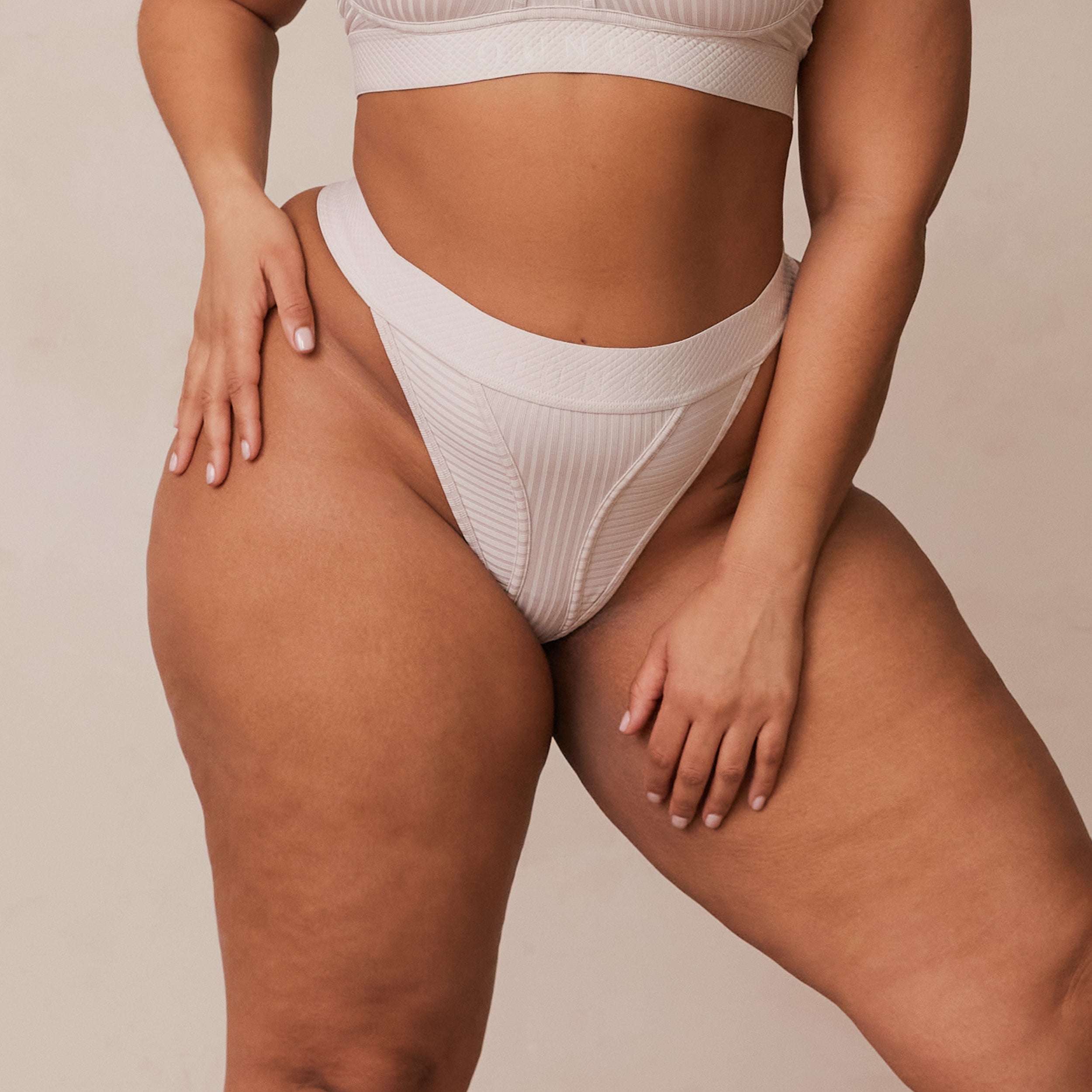 Bare Stringtrosor | Leslie, XL