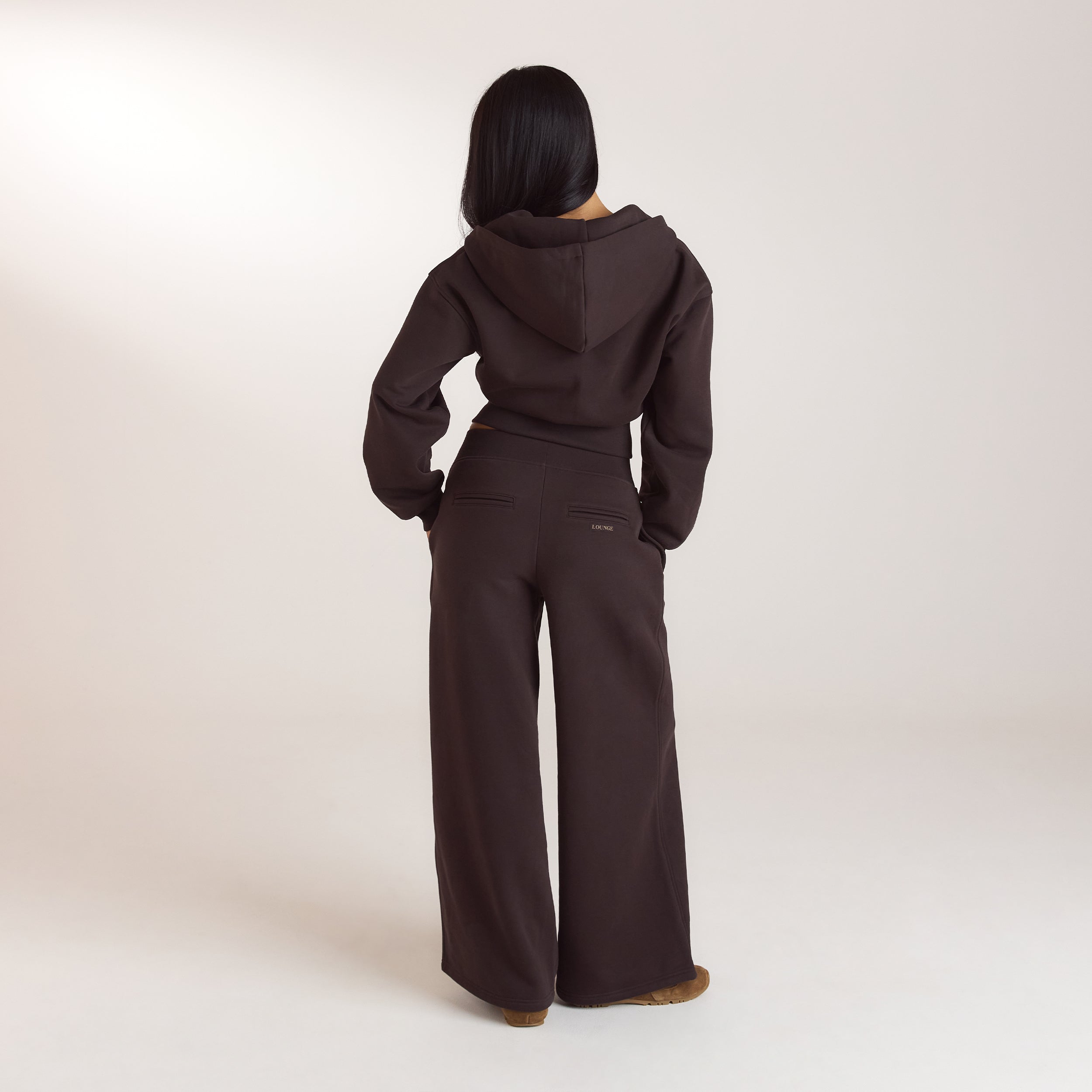 Hoodie med figurnära midja och dragkedja | Hoodie med figurnära midja och dragkedja - Mörk Choklad