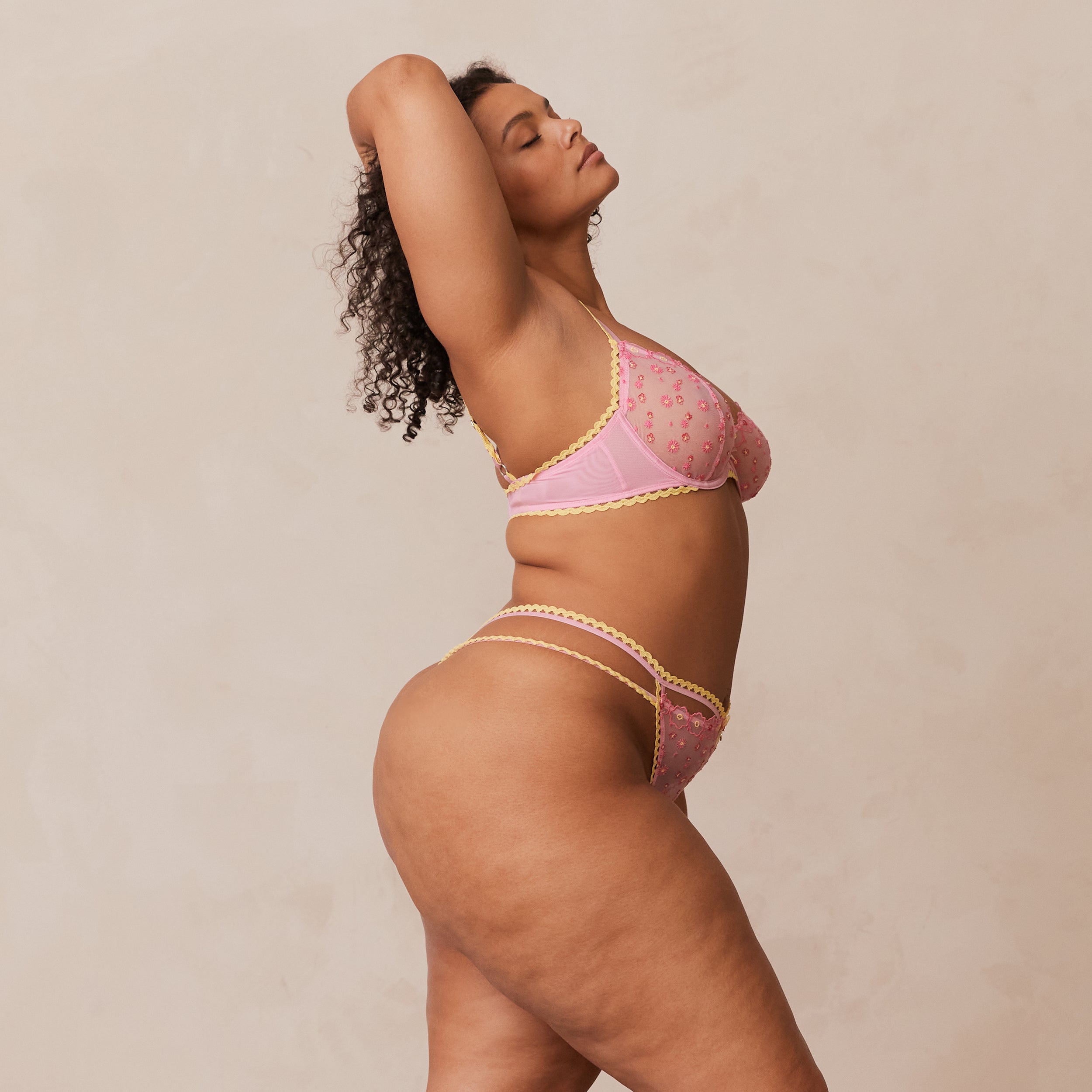 Daisy Embroidered Balcony BH | Leslie, 80DD/XL (Stringtrosor)