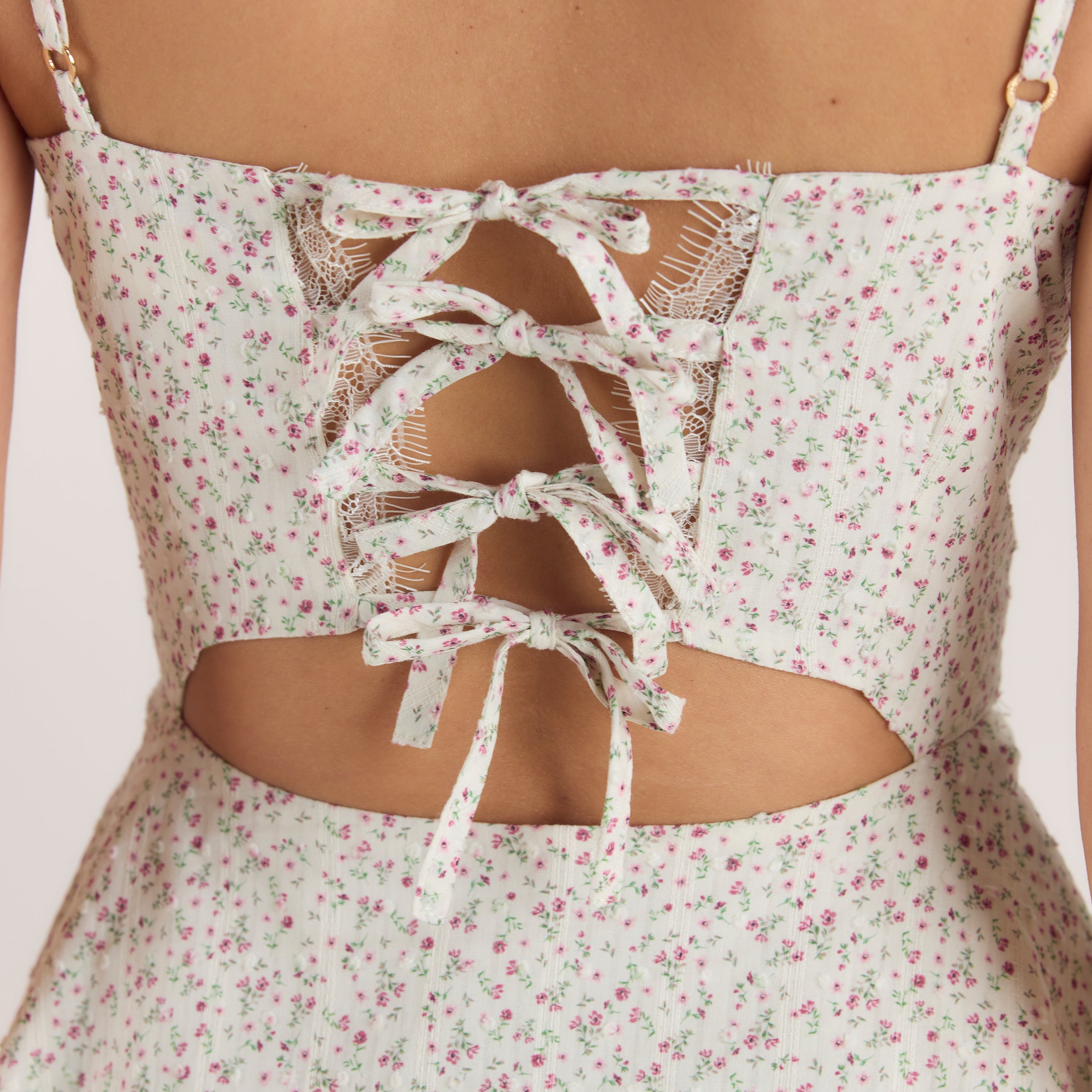 Miniklänning med veck och spets | Miniklänning med veck och spets - Blommig Krämfärg