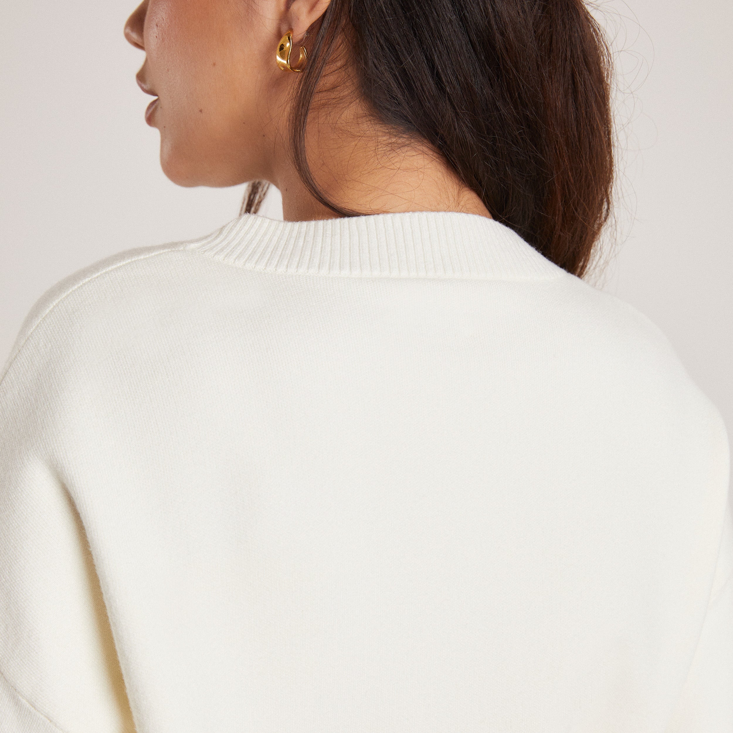 Stickad Tröja med rund hals | Knitted Crew Neck Jumper - Creme