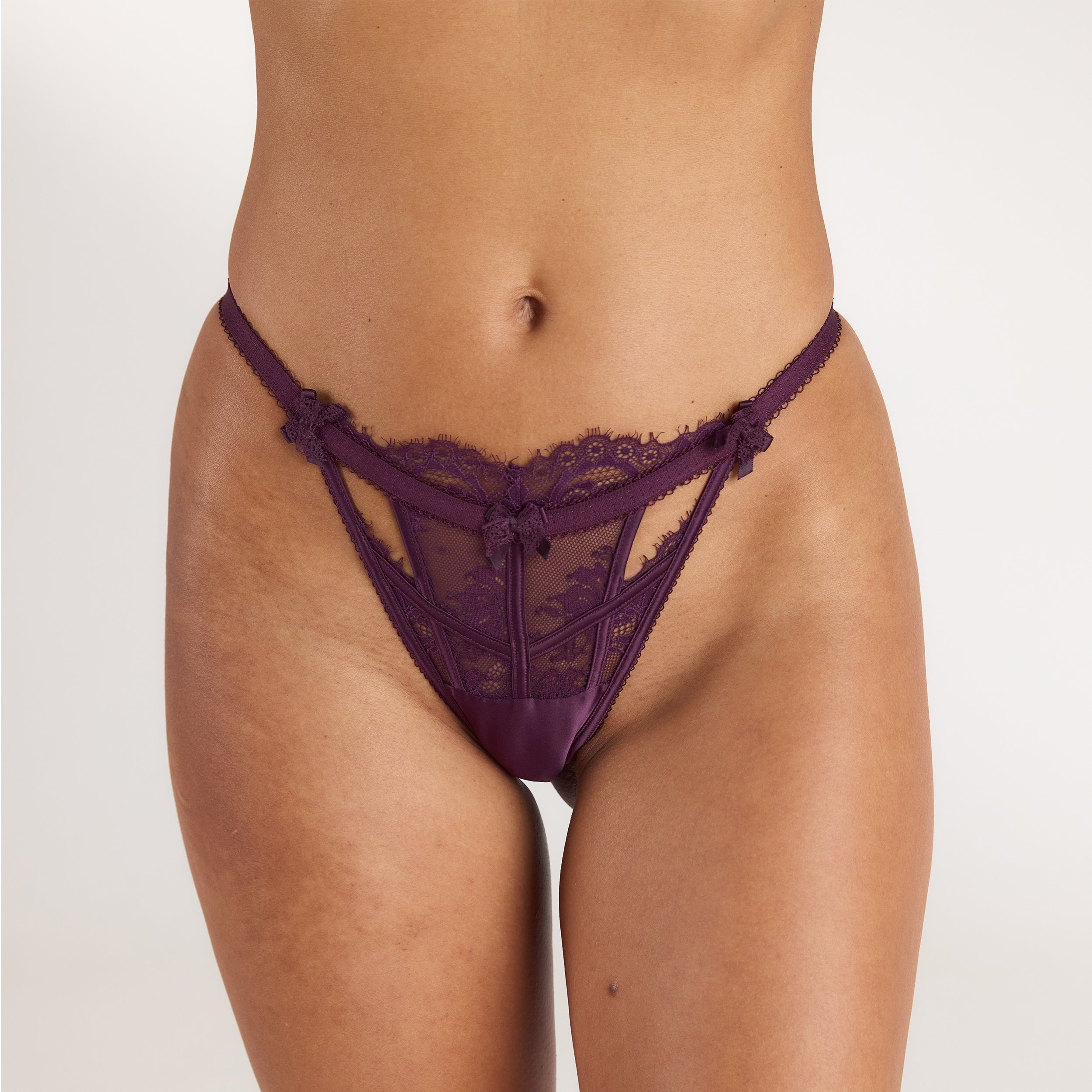 Selene Basque Set | Selene Basque (set) - Fikon