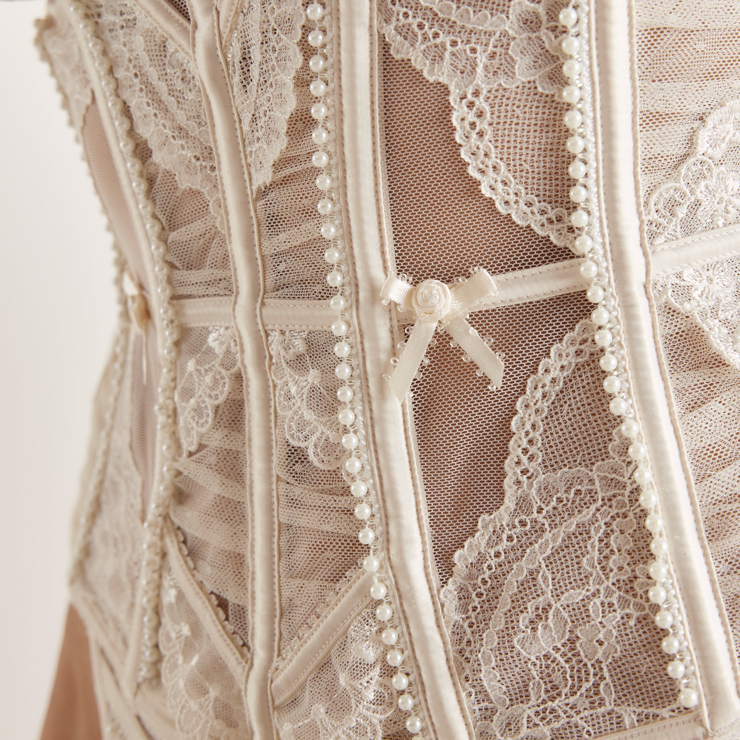 Christina Korsett (Set) | Christina Korsett (Set) - Elfenben